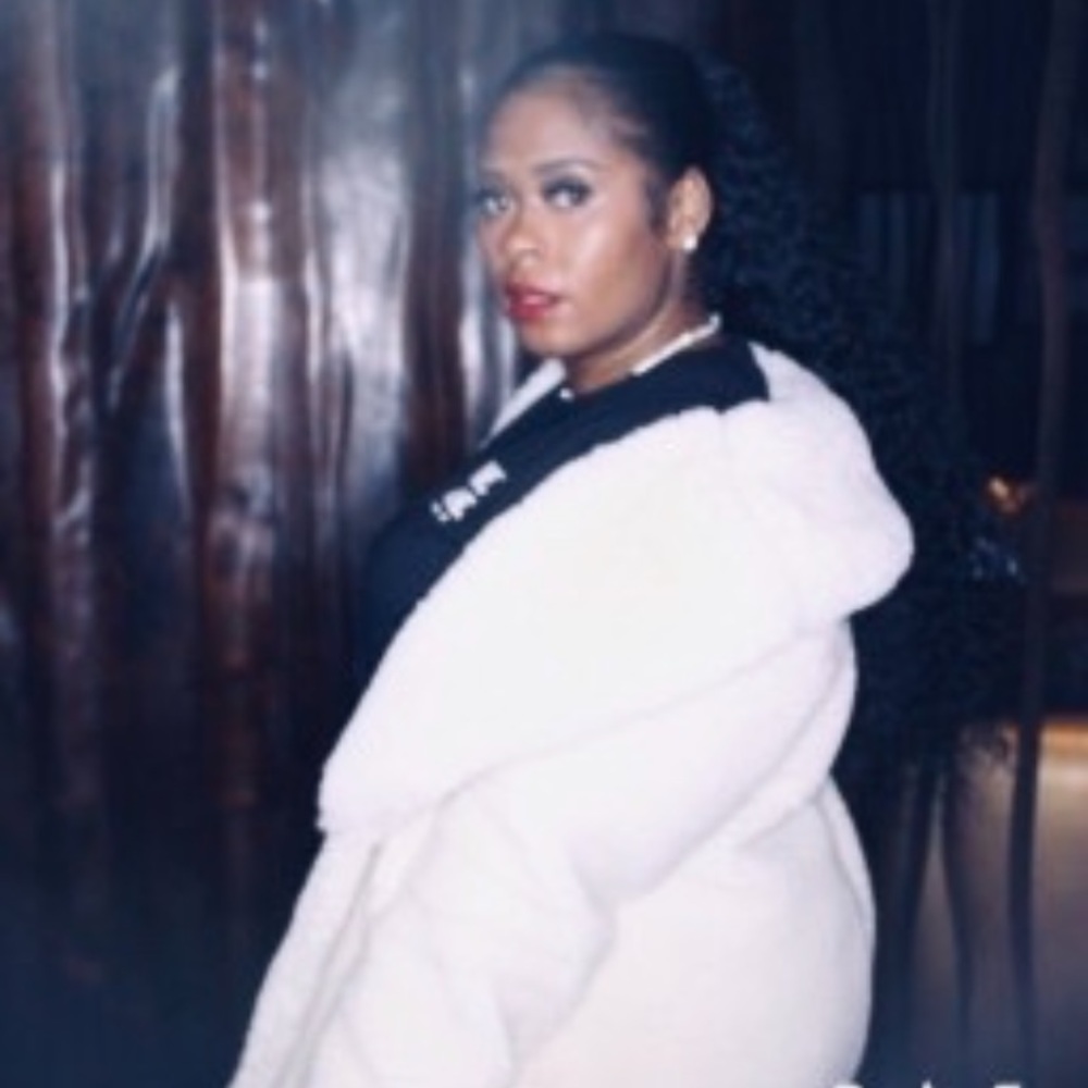 Meet your Posher, Candace